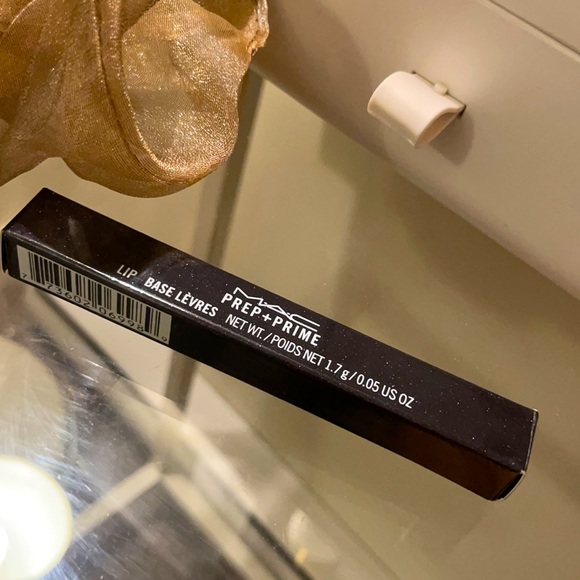 NEW MAC Cosmetics Prep + Prime Lip Primer - Picture 2 of 3